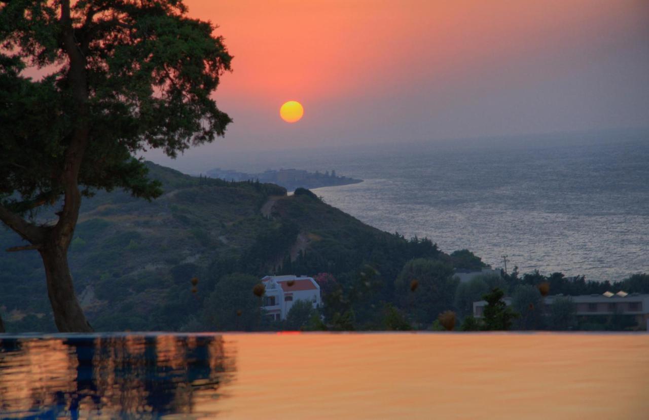 Villa Equinox *