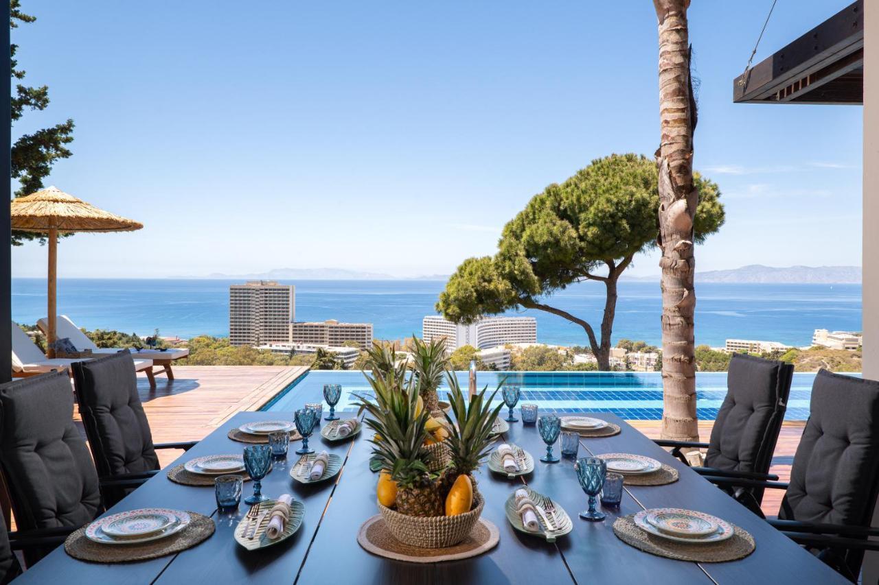 Villa Equinox *